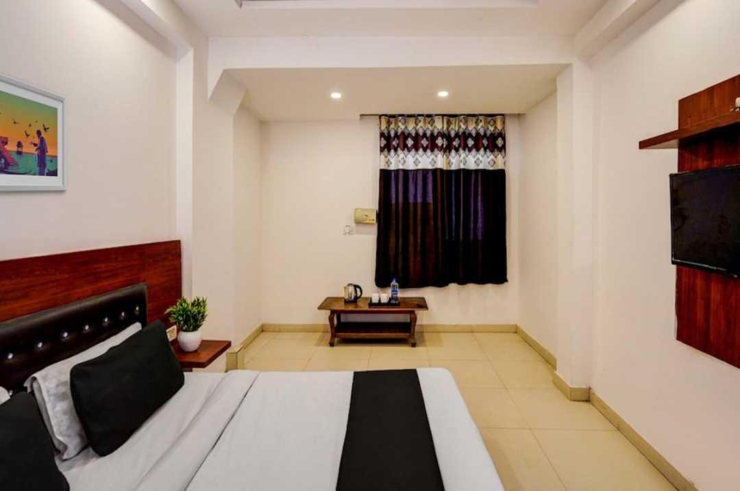 Hotel O Anshu B&B Nowe Delhi Zewnętrze zdjęcie
