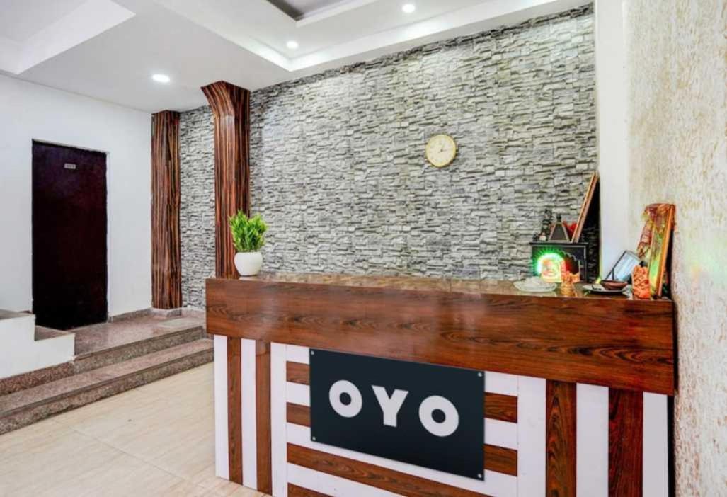 Hotel O Anshu B&B Nowe Delhi Zewnętrze zdjęcie